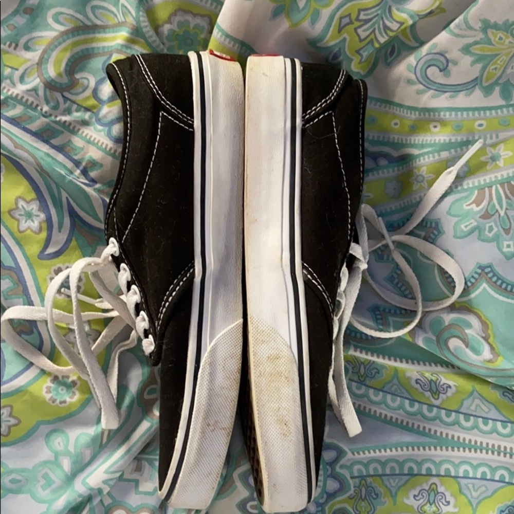 Vans! - Picture 2 of 9